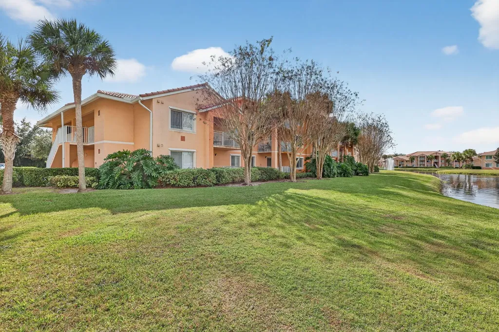 201 SW Palm Drive Port St Lucie FL 34986