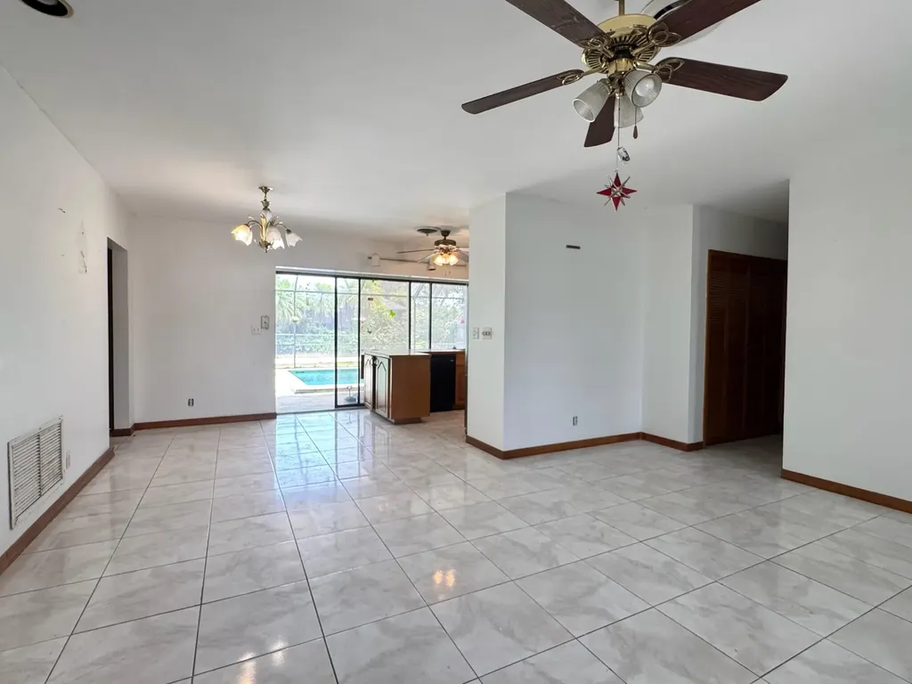 21045 Condado Road Cutler Bay FL 33189