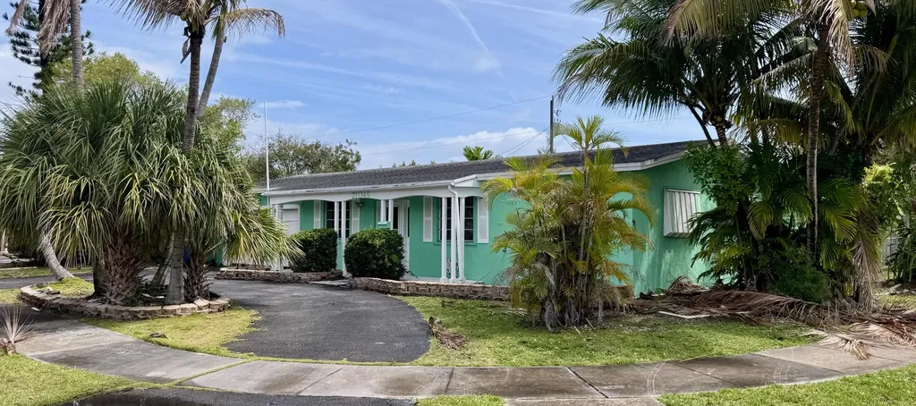 21045 Condado Road Cutler Bay FL 33189