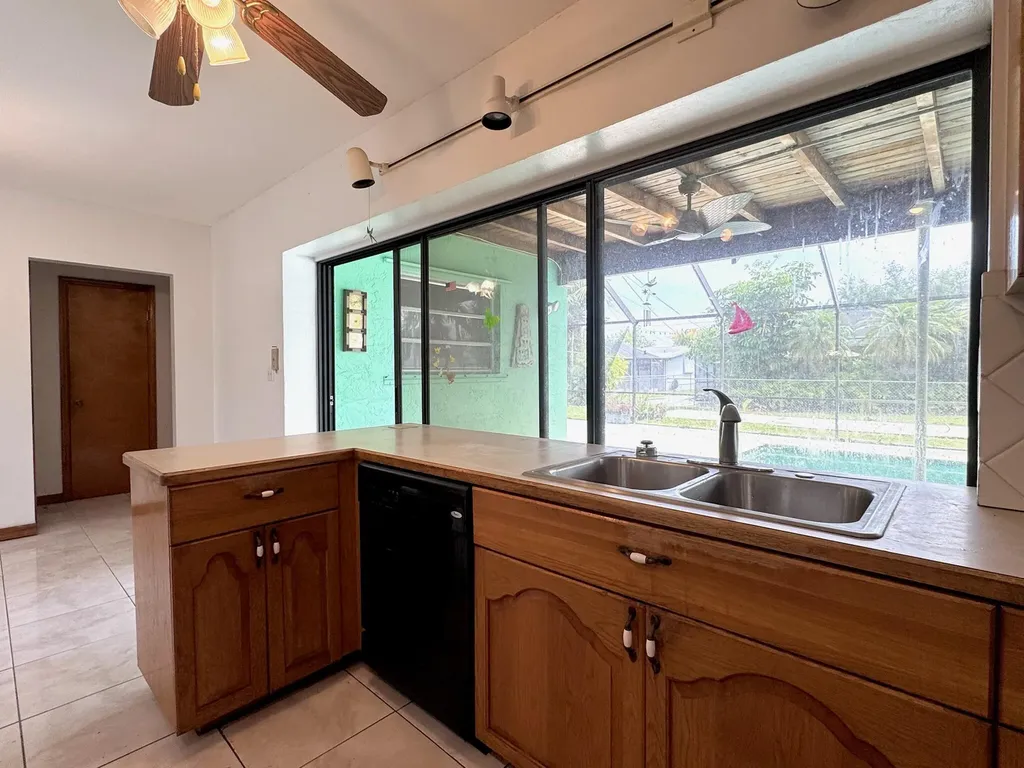 21045 Condado Road Cutler Bay FL 33189