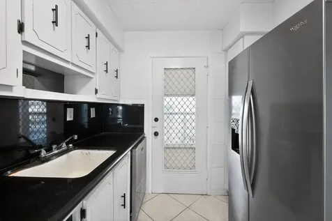 400 Golden Isle Drive Hallandale Beach FL 33009