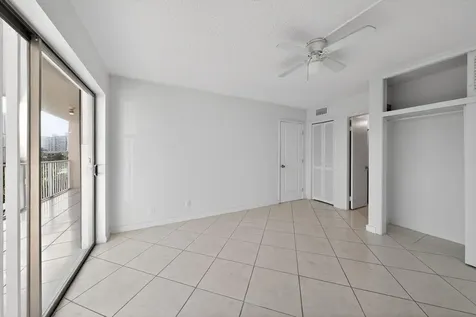 400 Golden Isle Drive Hallandale Beach FL 33009