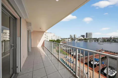 400 Golden Isle Drive Hallandale Beach FL 33009