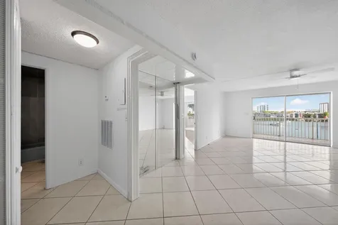 400 Golden Isle Drive Hallandale Beach FL 33009