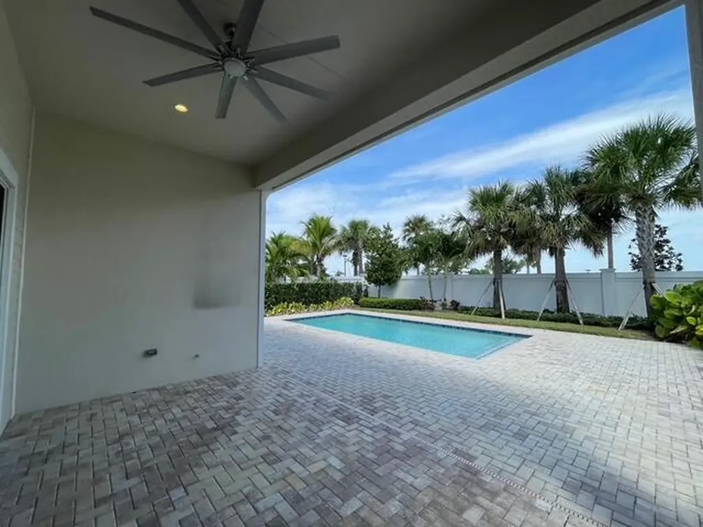 12420 Nautilus Circle Palm Beach Gardens FL 33412