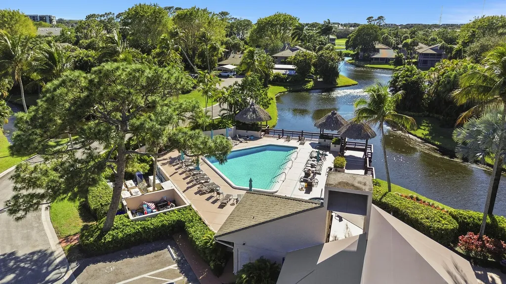 7043 Rain Forest Drive Boca Raton FL 33434