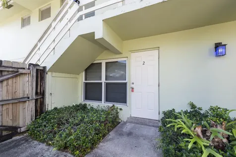 1015 NE 9th Avenue Fort Lauderdale FL 33304