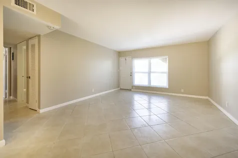 1015 NE 9th Avenue Fort Lauderdale FL 33304
