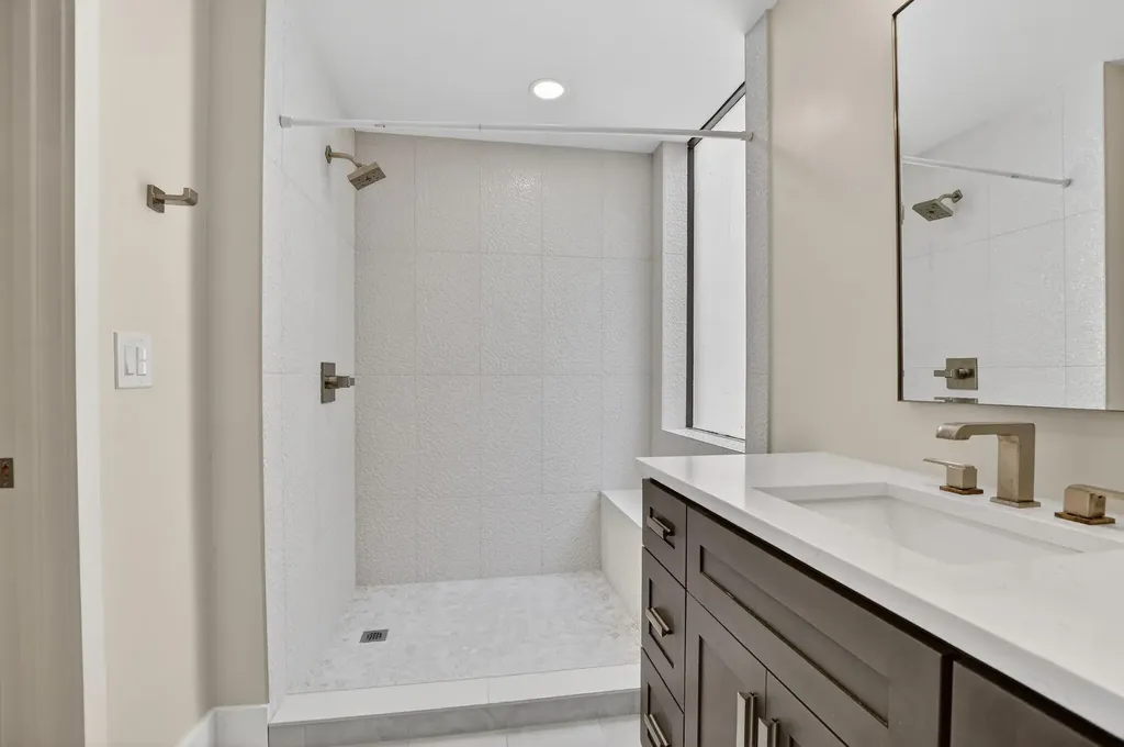 7472 La Paz Boulevard Boca Raton FL 33433