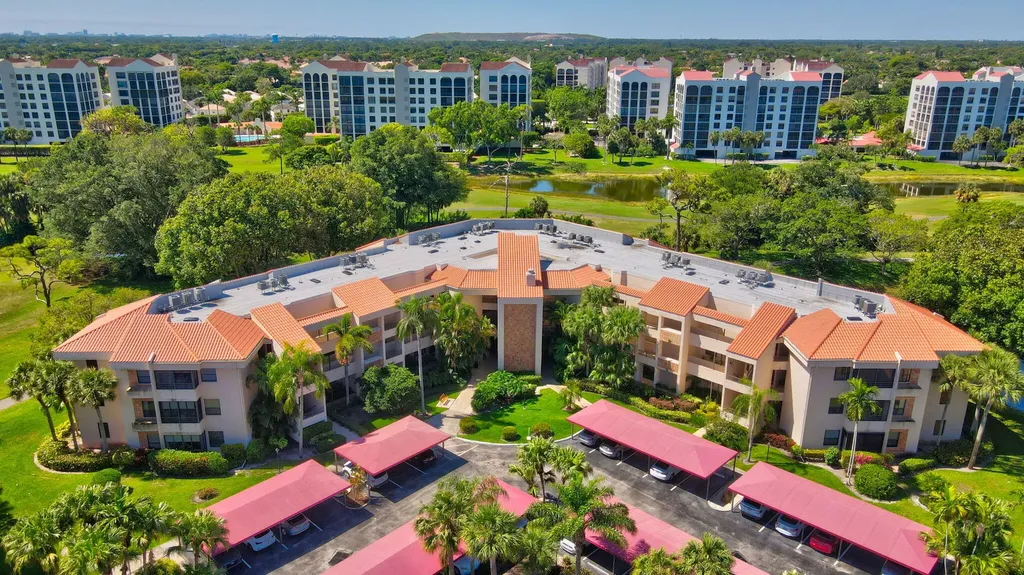 7472 La Paz Boulevard Boca Raton FL 33433