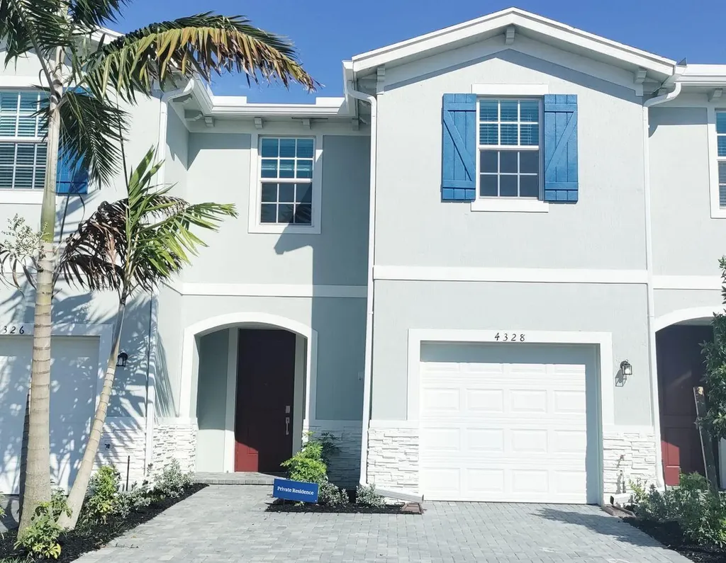 4328 Pond Lily Lane Lake Worth FL 33467