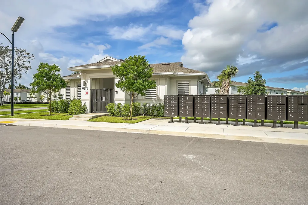 4328 Pond Lily Lane Lake Worth FL 33467