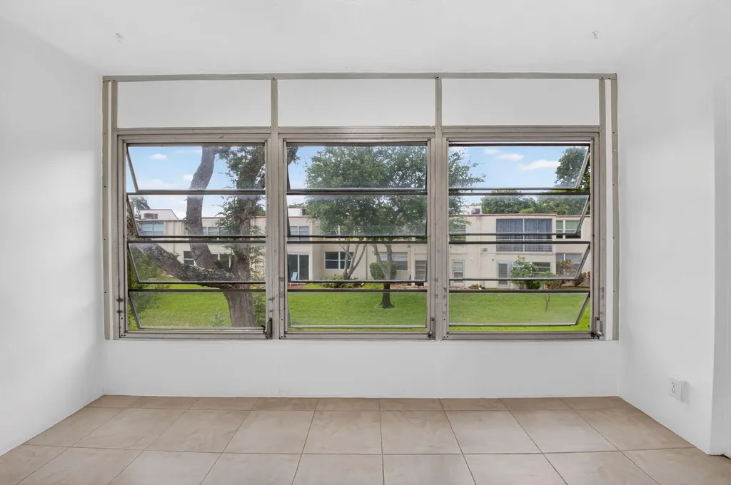 10 Willowbrook Lane Delray Beach FL 33446