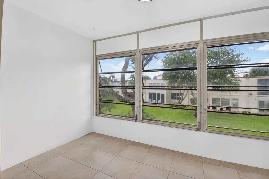 10 Willowbrook Lane Delray Beach FL 33446