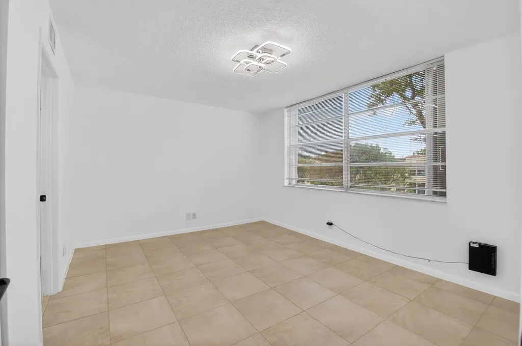 10 Willowbrook Lane Delray Beach FL 33446