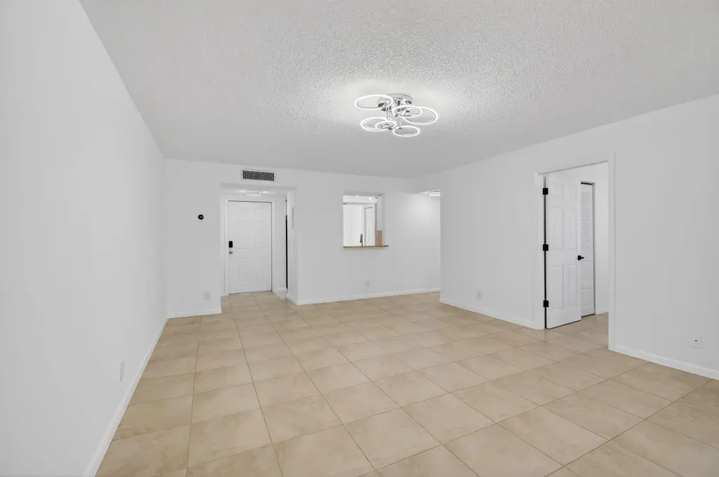 10 Willowbrook Lane Delray Beach FL 33446