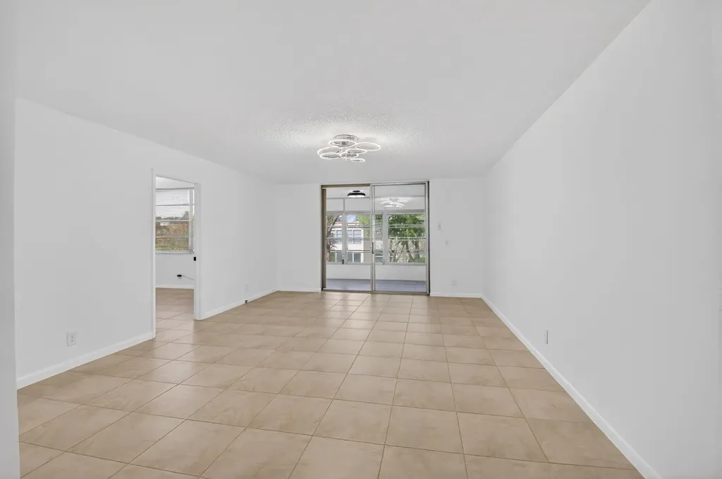 10 Willowbrook Lane Delray Beach FL 33446