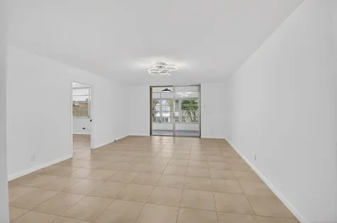 10 Willowbrook Lane Delray Beach FL 33446