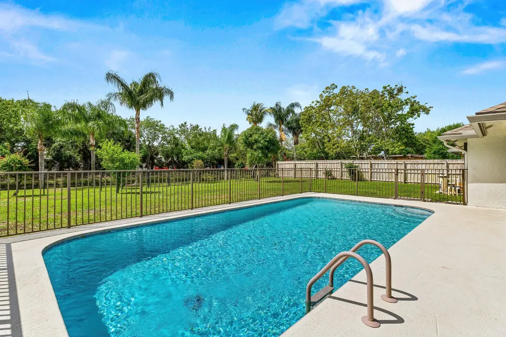 13795 Geranium Place Wellington FL 33414