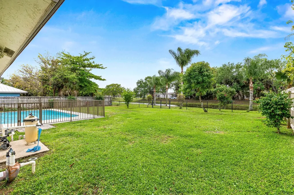 13795 Geranium Place Wellington FL 33414
