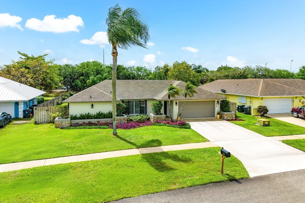 13795 Geranium Place Wellington FL 33414