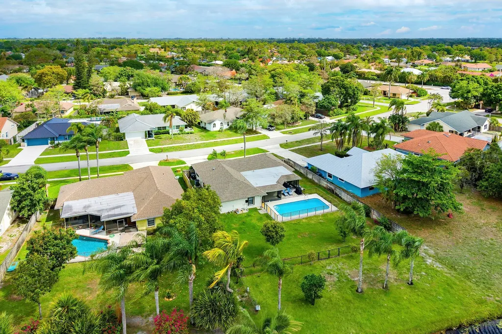 13795 Geranium Place Wellington FL 33414
