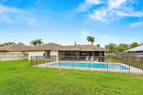 13795 Geranium Place Wellington FL 33414