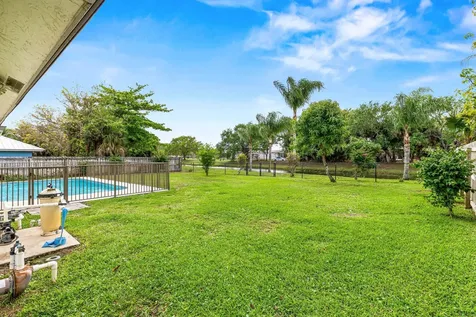 13795 Geranium Place Wellington FL 33414