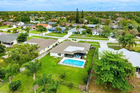 13795 Geranium Place Wellington FL 33414
