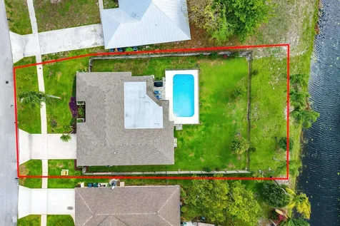 13795 Geranium Place Wellington FL 33414