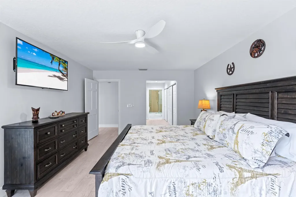 2442 Windsor Way Court Wellington FL 33414