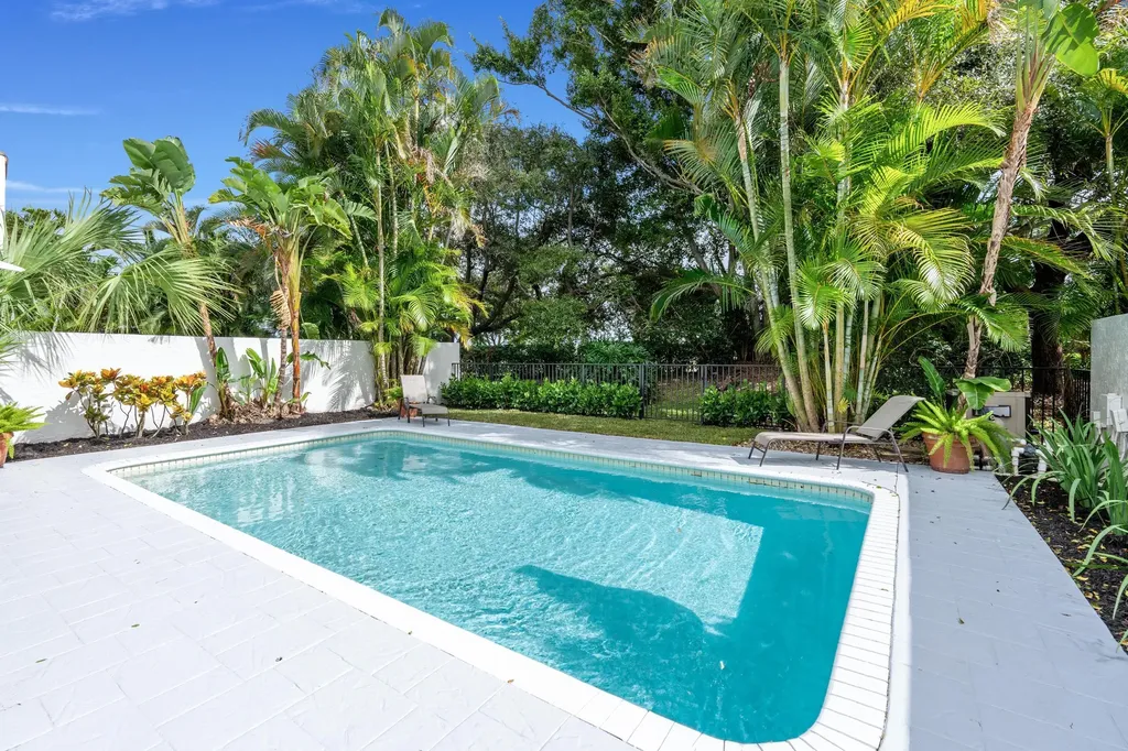 2442 Windsor Way Court Wellington FL 33414
