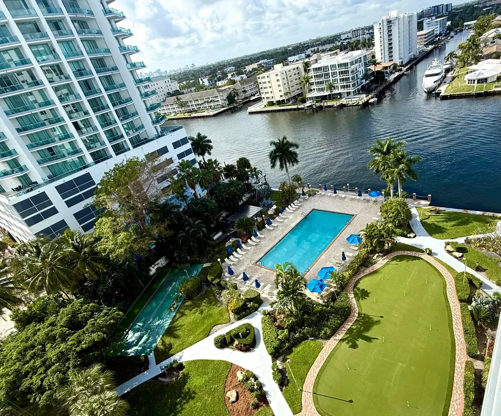 3233 NE 34th Street Fort Lauderdale FL 33308