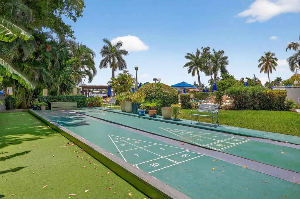 3233 NE 34th Street Fort Lauderdale FL 33308