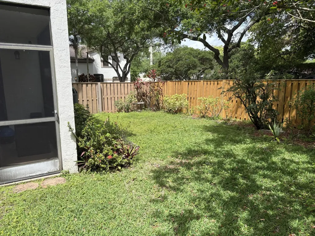1750 NW 107th Way Plantation FL 33322