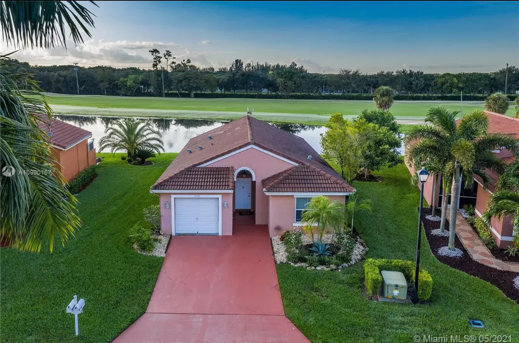 8193 Pelican Harbour Drive Lake Worth FL 33467