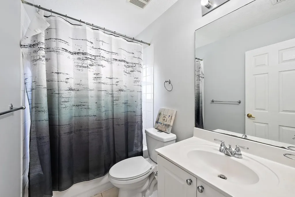 8193 Pelican Harbour Drive Lake Worth FL 33467