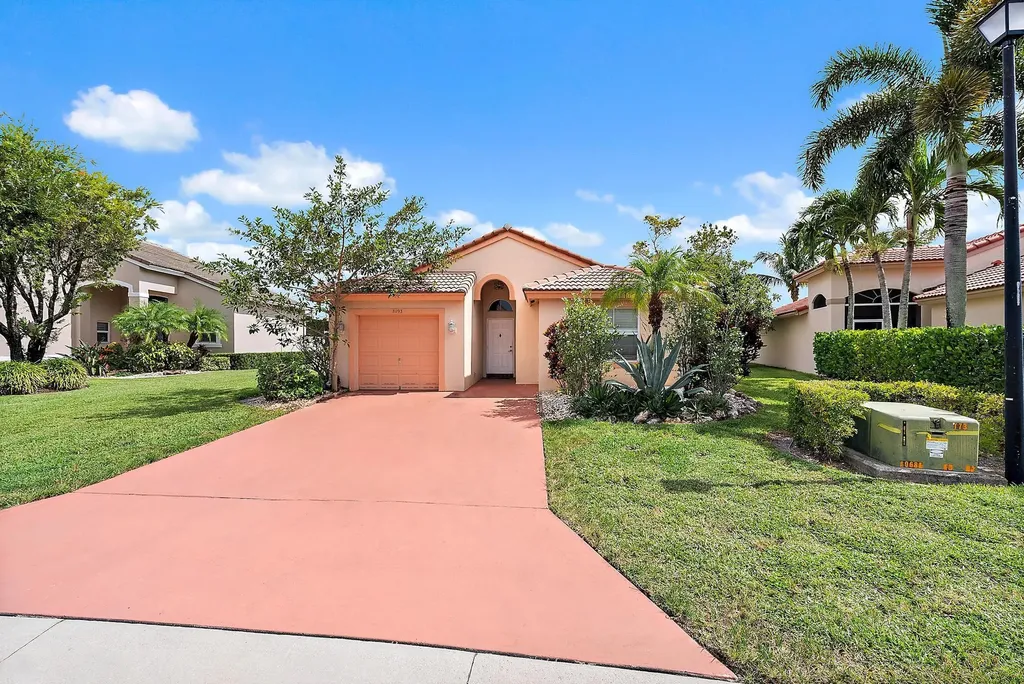 8193 Pelican Harbour Drive Lake Worth FL 33467