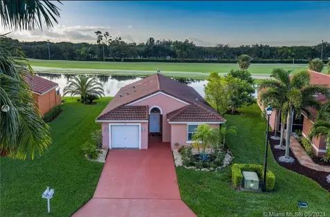 8193 Pelican Harbour Drive Lake Worth FL 33467