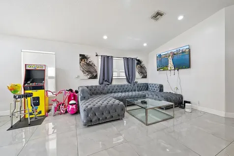8193 Pelican Harbour Drive Lake Worth FL 33467