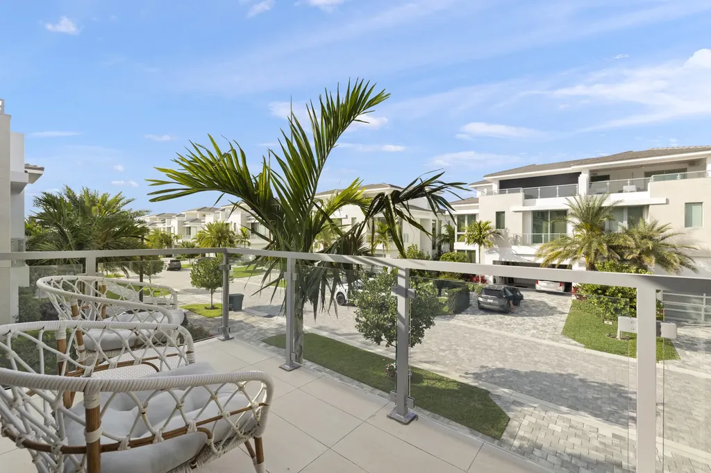 402 Ocean One Lane Juno Beach FL 33408