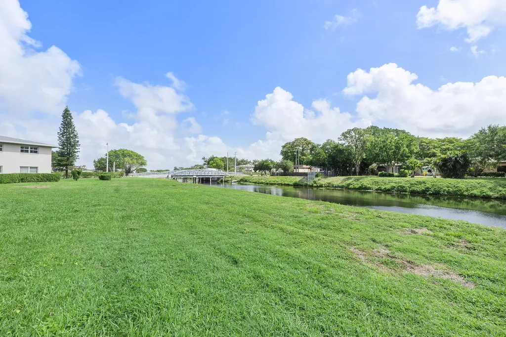 1020 Citrus Way Delray Beach FL 33445