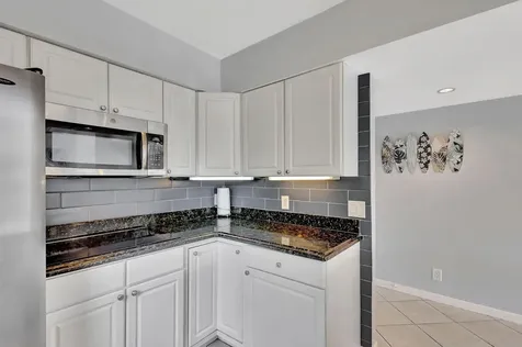 1060 Lake Shore Drive Lake Park FL 33403