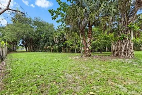 1091 NW 46th Avenue Lauderhill FL 33313