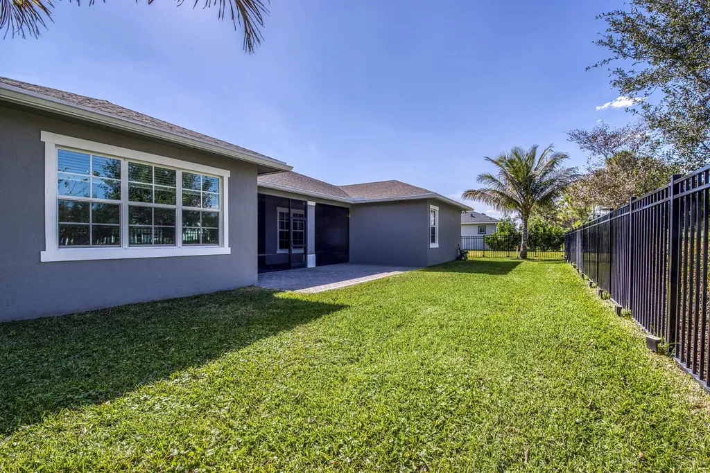 19017 Fly Rod Run The Acreage FL 33470