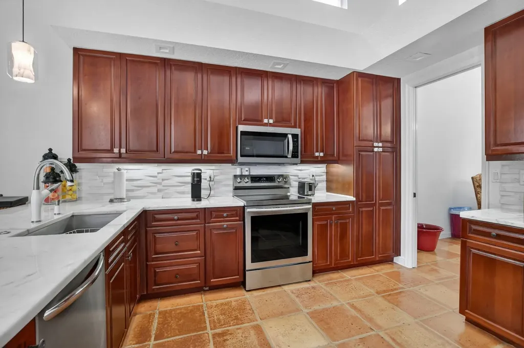 6264 NW 21st Court Boca Raton FL 33496