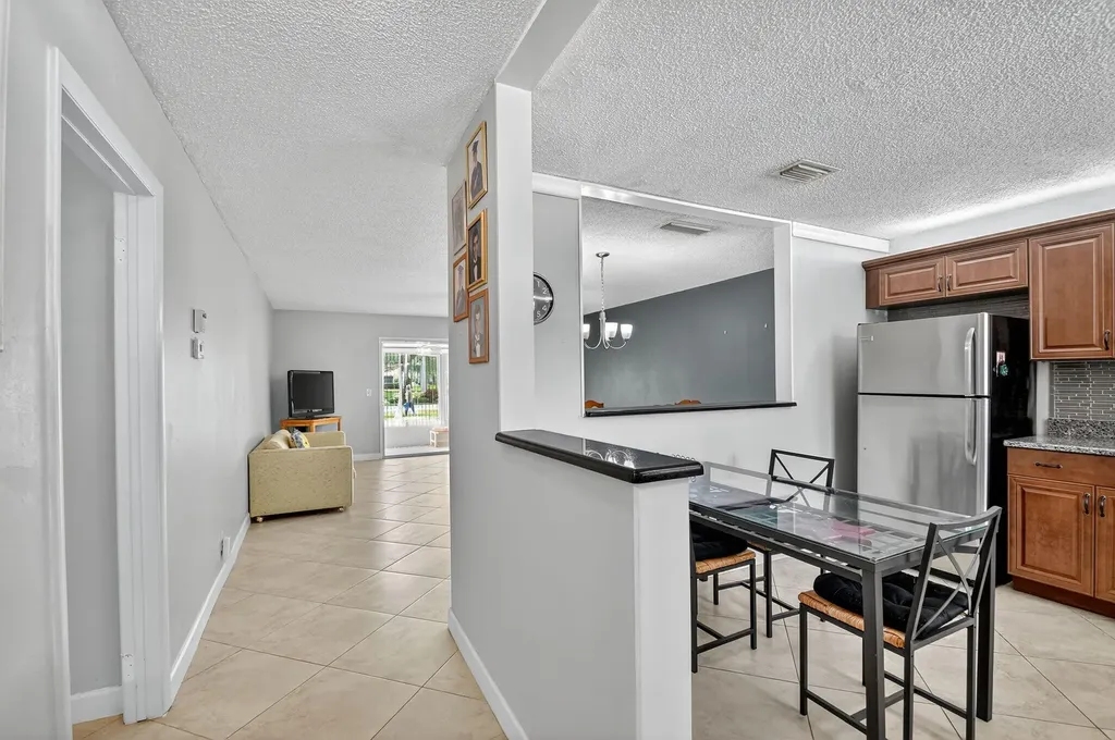 165 Amherst Lane Lake Worth FL 33467