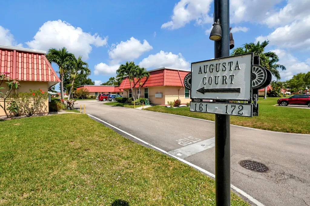165 Amherst Lane Lake Worth FL 33467