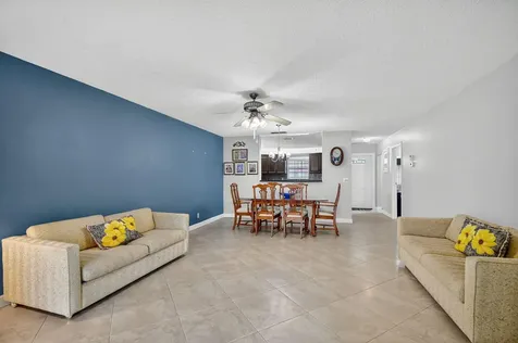 165 Amherst Lane Lake Worth FL 33467