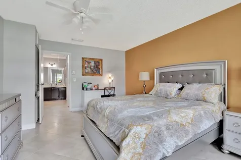 165 Amherst Lane Lake Worth FL 33467